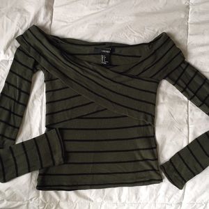 Forever 21 Long sleeve crop top